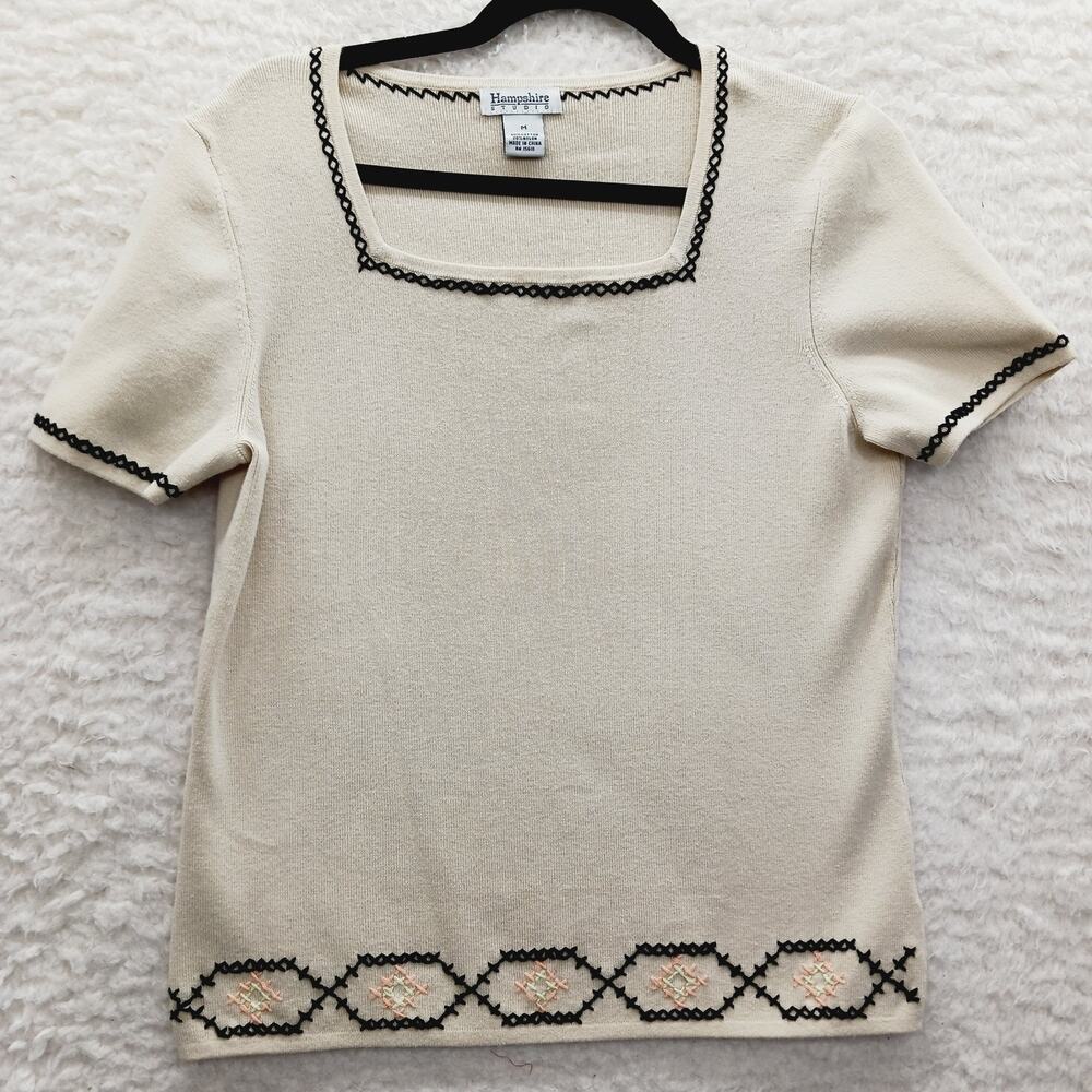 Sweater Blouse Beige Square Neck Embroidery Quiet Luxury Office Feminine Size M